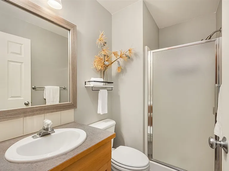 300 Wyatt Way NE #1 — Photo 21