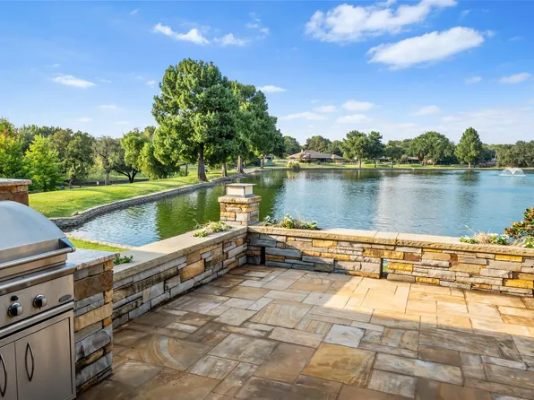 1 Country Lake Dr, Carrollton, TX 75006