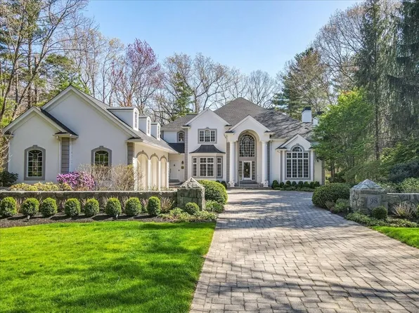 98 Bridle Trail Rd, Needham, MA 02492