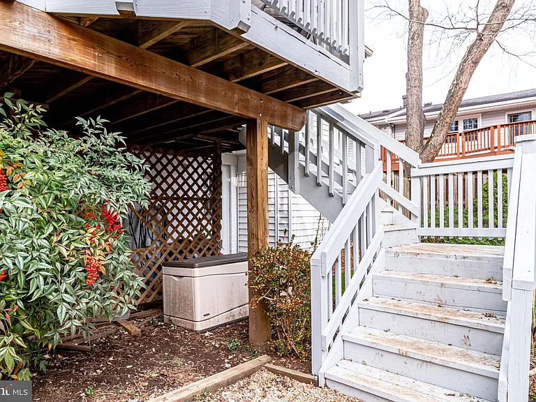 6519 Engel Dr — Photo 83