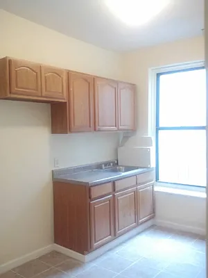 Rented by Keller Williams NYC | media 20