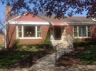 9329 S Ridgeway Ave, Evergreen Park, IL 60805