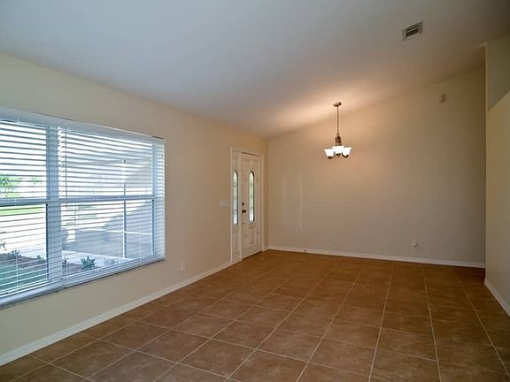3rd image of 5419 NW Edgewater Ave