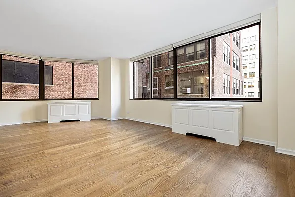 Rented by REAL New York | media 10