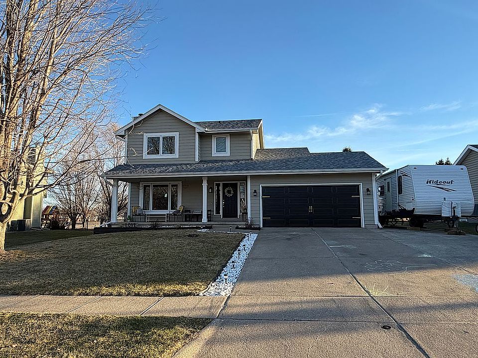 1st image of 304 SW Clark Ln