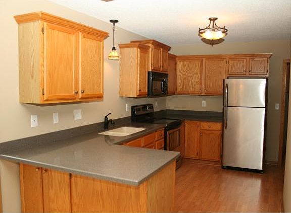 2nd image of 4043 Wilshire Cir #19