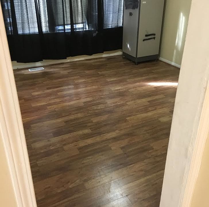1st image of 10245 S Avenue L