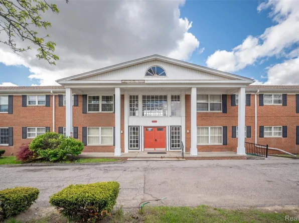 25301 Five Mile Rd APT 227, Redford, MI 48239