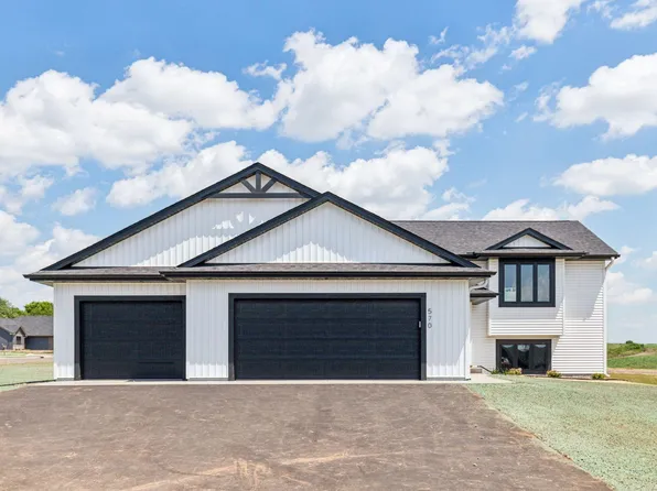 883 N Grant St, Ellsworth, WI 54011