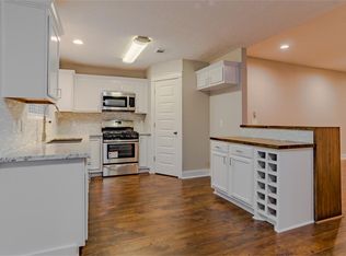 123 Sandpebble Dr, Spring, TX 77381