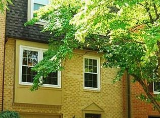 915 Wild Forest Dr, Gaithersburg, MD 20879