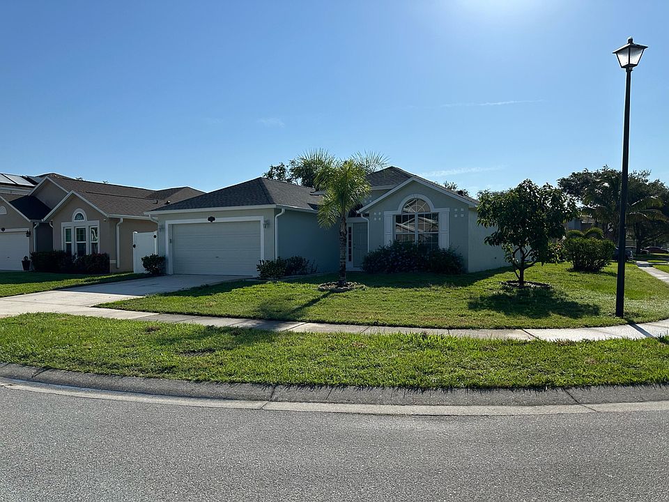 1st image of 2415 Canopy Dr