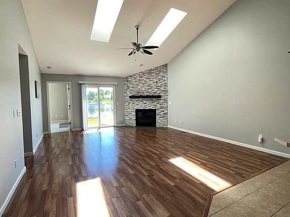5th image of 2506 Windward Blvd