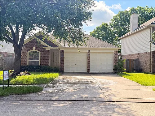 2210 Thorn Berry Creek Ln Photo 1