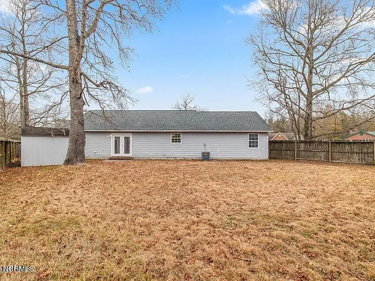 424 Singletree Dr — Photo 31