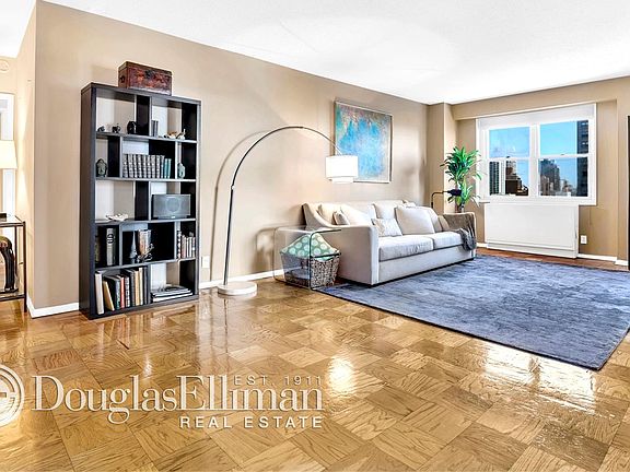 4th image of 400 E 54th St APT 29F