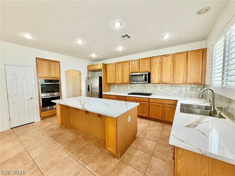 1405 European Dr — Photo 15