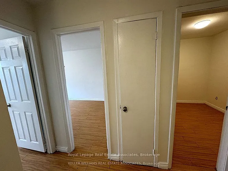 3071 Hurontario St #1 — Photo 8