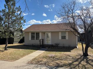 1325 E Dakota Ave, Pierre, SD 57501