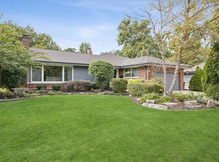 110 S Herbert Rd, Riverside, IL 60546