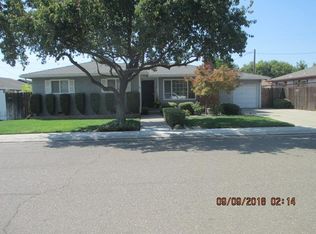 2013 3rd St, Ceres, CA 95307