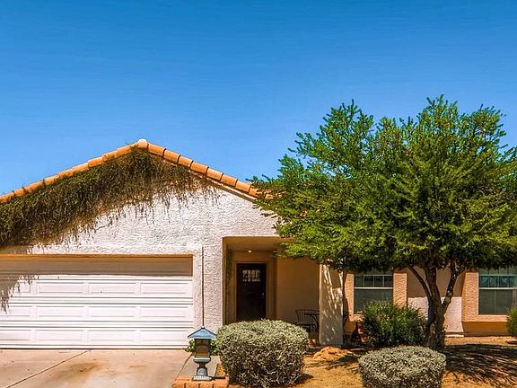 2nd image of 1952 E Buena Vista Dr