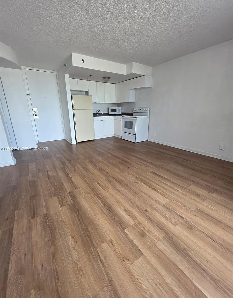 Golden Gate Apartments Co — Photo 3