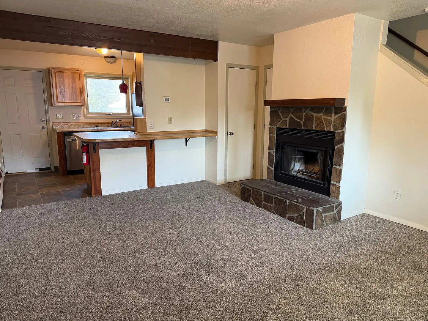 8101 E 16th Ave - JM70/30 — Photo 3