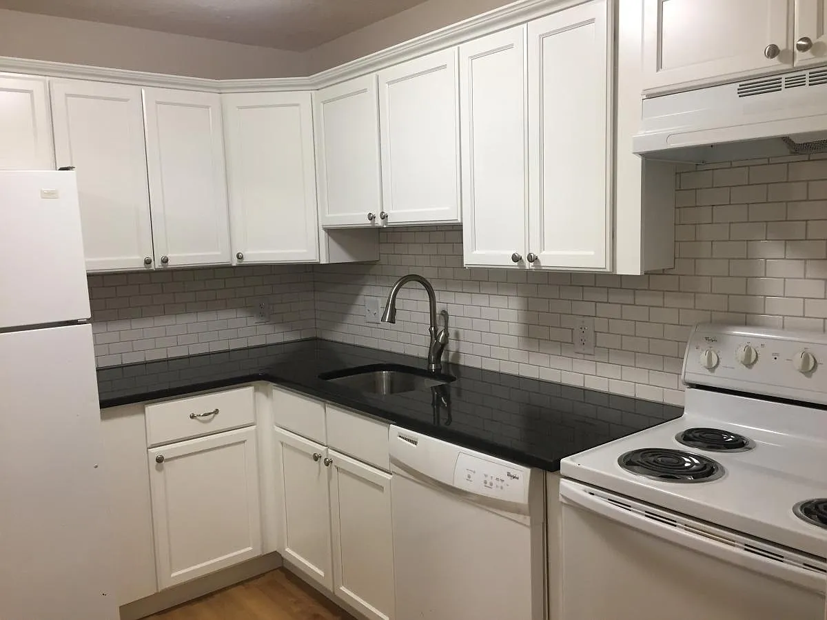 1 bed, 625 sqft, $1,795 — Photo 1