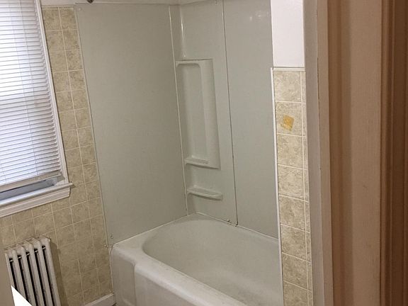 5th image of 3011 Gardner Ave APT 3