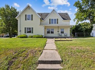 219 Myrtle Ave, Iowa City, IA 52246