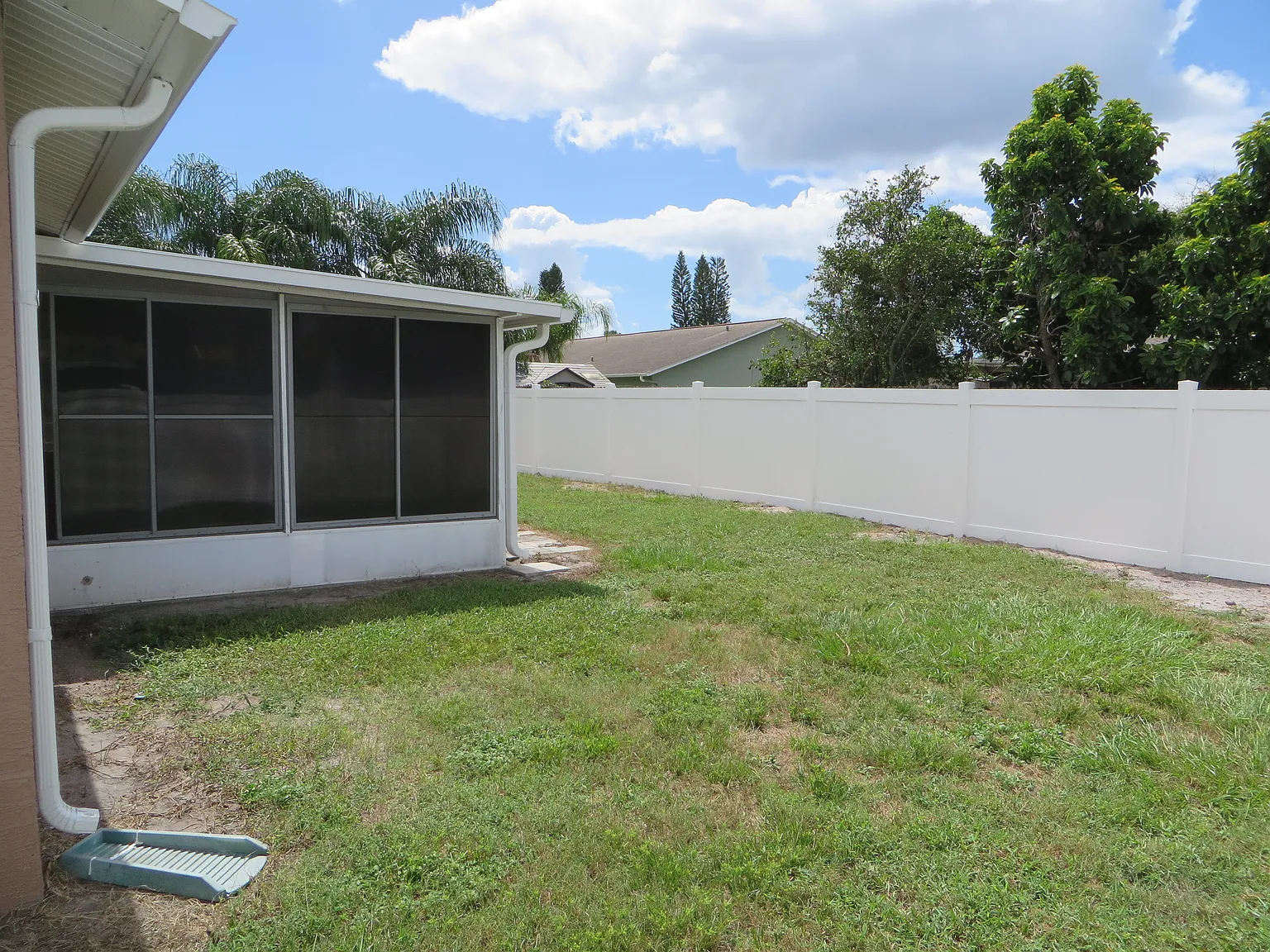 3 bed, 1488 sqft, $2,100 — Photo 4