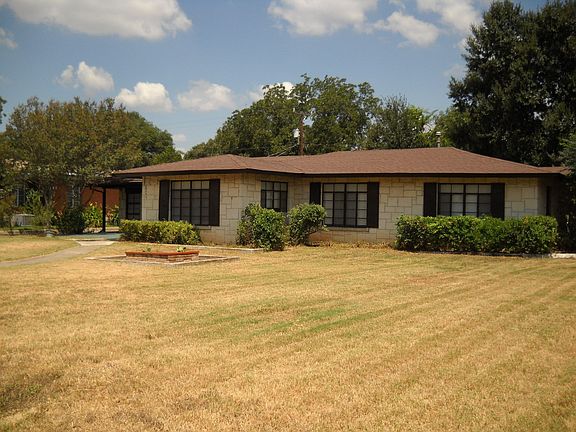 3rd image of 2323 W Kings Hwy