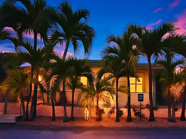 2285 NE 136th Lane, North Miami Beach, FL 33181