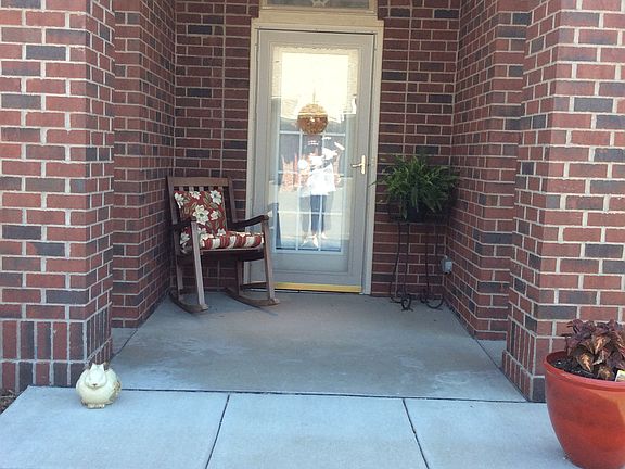 61 Deerwood Court