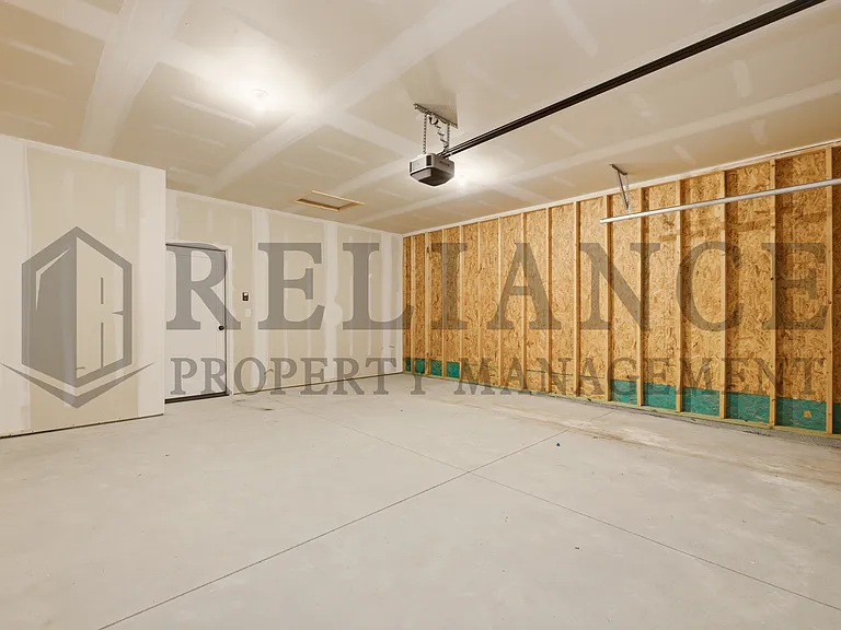 202 N Gowen St — Photo 40