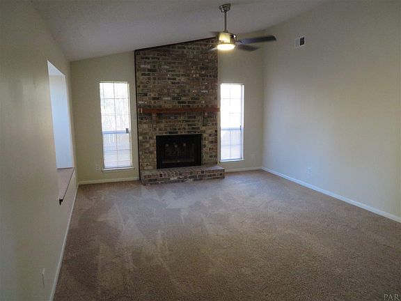 3rd image of 3878 Mariners Dr