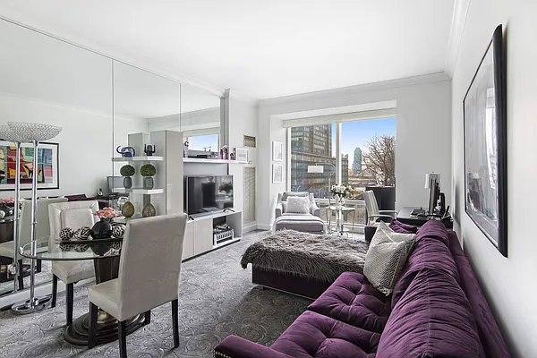 Rented by Compass | media 26