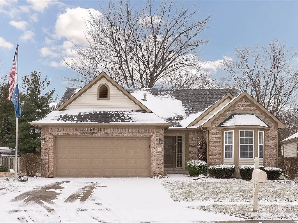 7454 Deville Ct photo 1