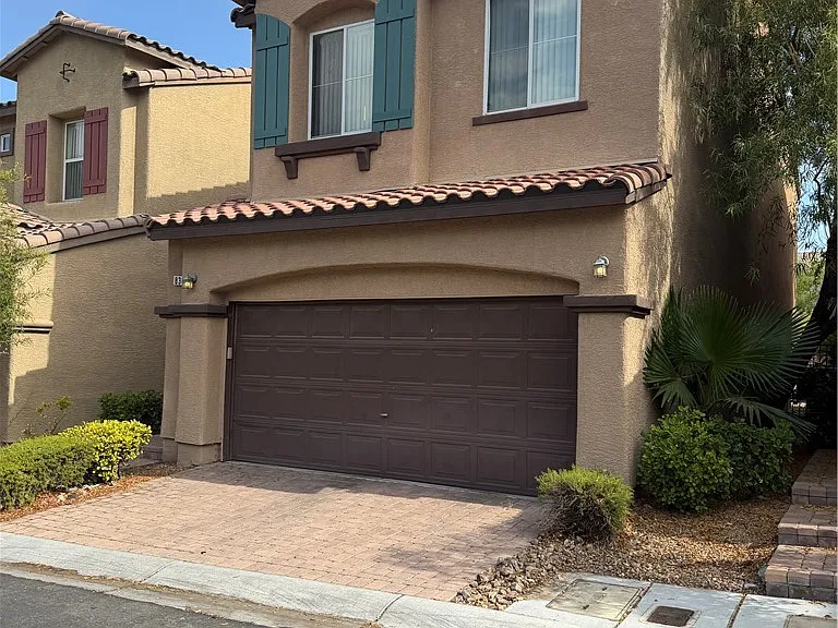 8361 Spruce Bay Ave — Photo 3