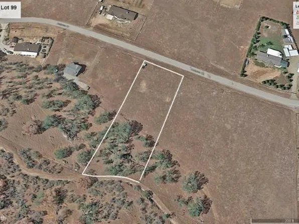 99 Bellows Dr, Sanger, CA 93657