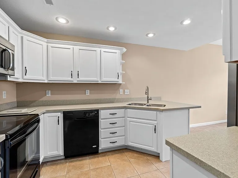 2862 Larkspur Ct — Photo 6