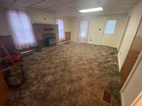 5th image of 15-19 Cold Brook Dr