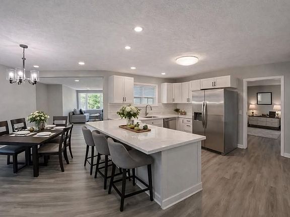 5th image of 4939 Hopedale Dr