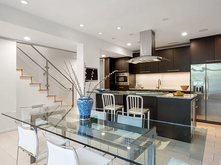 109 Chandler St #1 — Photo 23