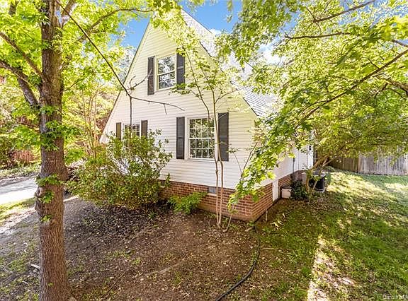 3rd image of 5321 Rolling Oak Ln