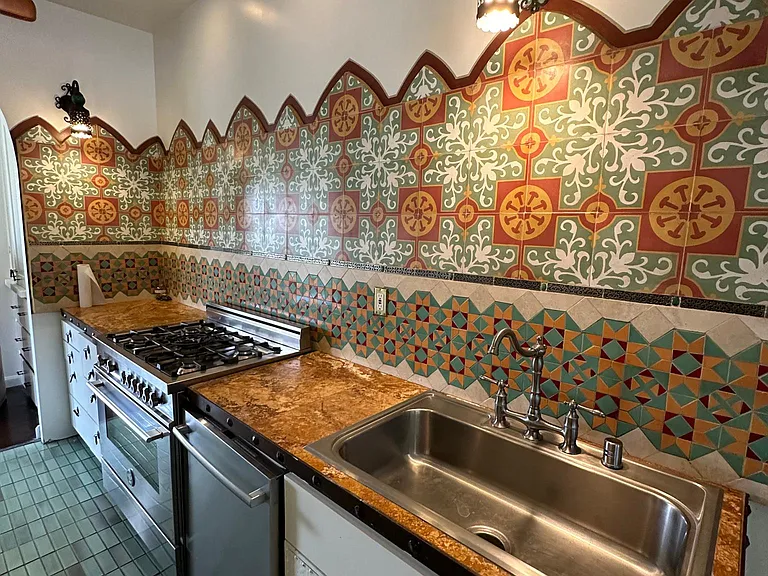 1517 Elevado St #SOURCE — Photo 24