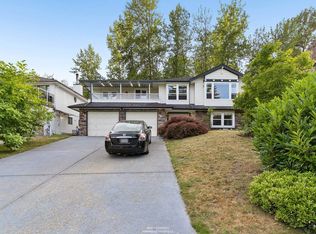 11411 Wellington Cres, Surrey, BC V3R 9H1