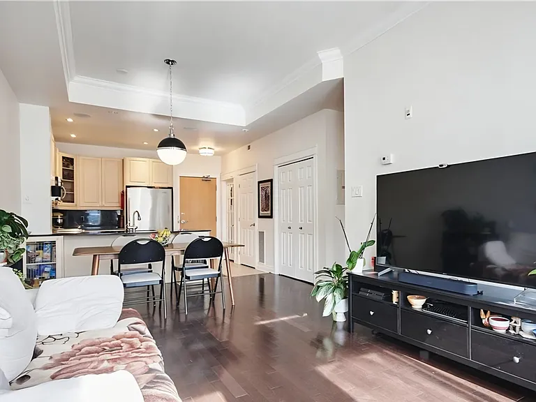 205 Bolton St #404 — Photo 11