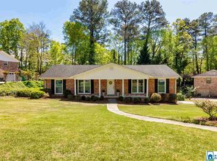 2532 Altadena Forest Cir, Vestavia, AL 35243
